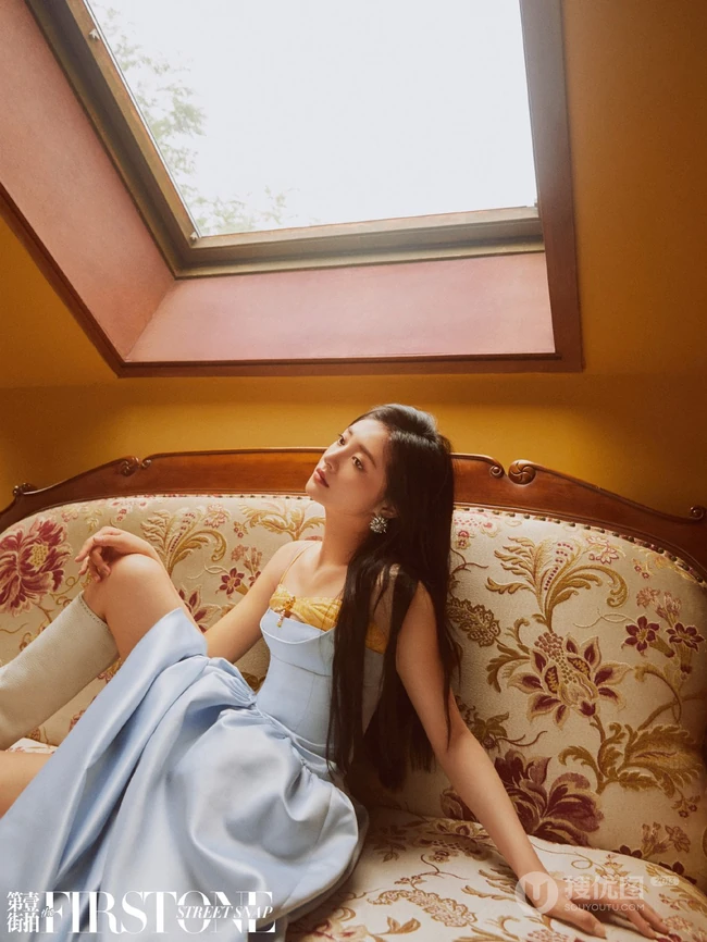 周洁琼柔美写真，多套服饰，知性优雅动人心弦