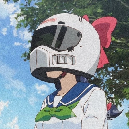 带蝴蝶结头盔的动漫《爆音少女》人物川崎来梦个性头像