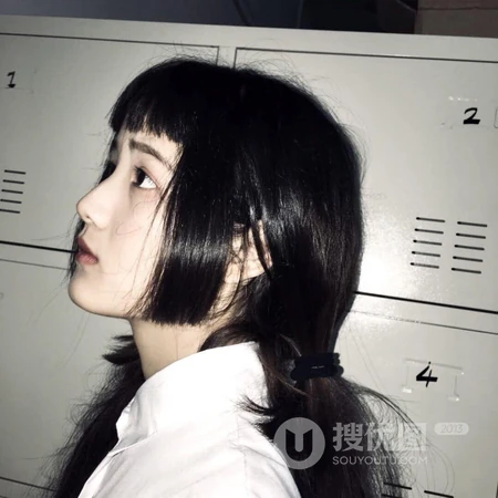 微信女生代表心情的真人头像，有些许伤感