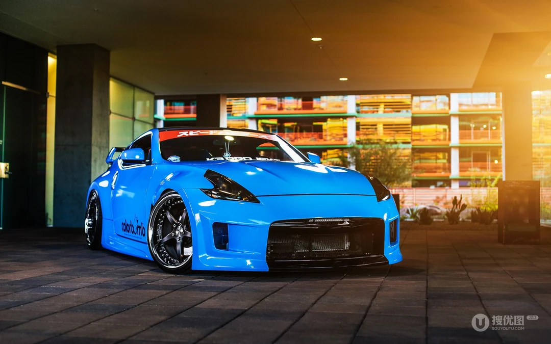 日产尼桑跑车Nissan370Z桌面壁纸图片