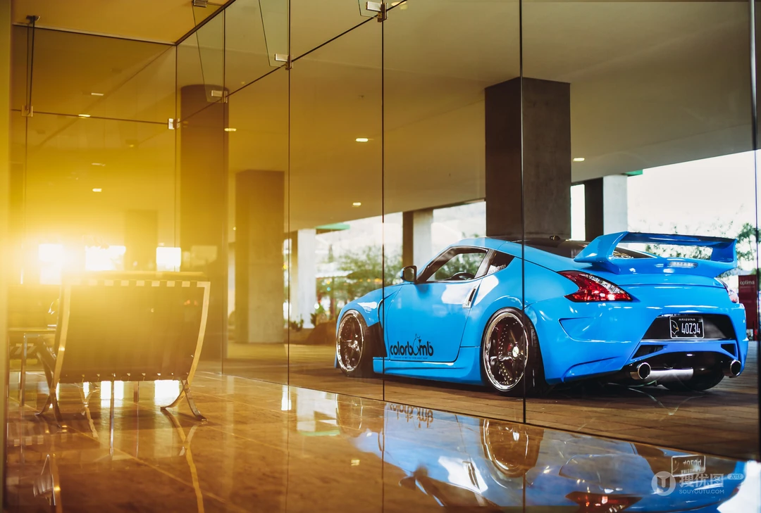 日产尼桑跑车Nissan370Z桌面壁纸图片