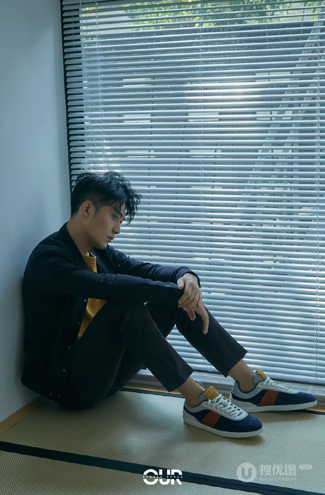 陕西西安帅哥李泽锋盛夏倒计时主题写真杂志大片