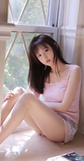 稚气未脱可爱气质可爱少女多套服饰居家清新灵动大胆写真图片