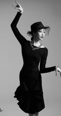 美籍华裔流行乐女歌手袁咏琳黑白写真杂志图片