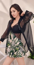 杨幂气质睡裙，睡衣系列写真图片