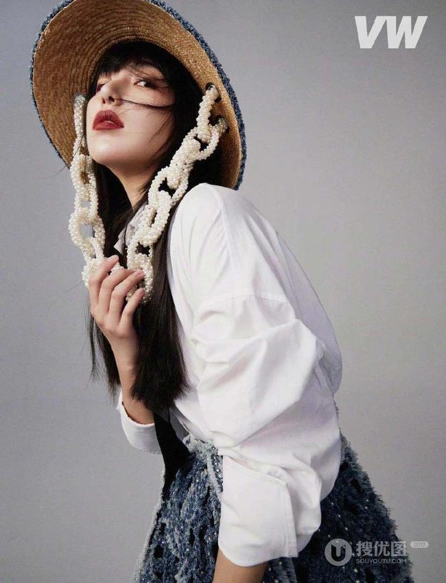 阚清子微博晒酷美个性，时尚，非主流，湿发遮眼杂志写真美照