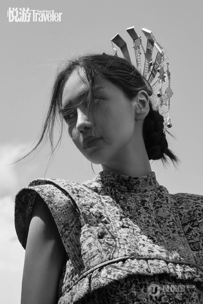 angelababy化身海岛少女，体验海岛渔民生活旅拍写真杂志美照