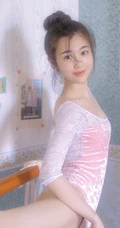 芭蕾舞女孩的一天，练习室里挥汗如雨的绝美紧身衣少女运动写真美图