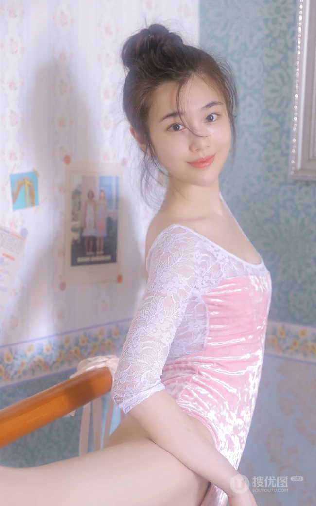 芭蕾舞女孩的一天，练习室里挥汗如雨的绝美紧身衣少女运动写真美图