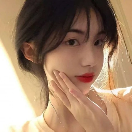 原宿风魅力真人女生网图甜美气质头像，好看的女生真人QQ头像图片