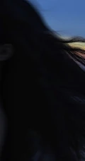 那片海，那个美丽的姑娘，长发飘逸女生肩带衣纱裙海边唯美摄影写真