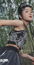 徐娇自创汉元素品牌复古风装扮杂志写真图片