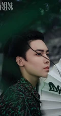 风度翩翩，玉树临风-潇洒美少年侯明昊帅气古装造型写真图片