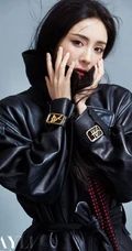 杨幂超燃气质写真，多套时尚，时髦服饰装扮登某杂志写真图集