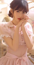 穿粉色轻纱连衣裙的清新大眼睛少女清纯唯美写真集