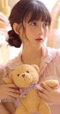 穿粉色轻纱连衣裙的清新大眼睛少女清纯唯美写真集