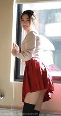 甜美动人笑容女生方子萱清纯洋溢又气质的经典JK制服魅力写真图集