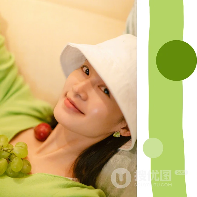 戴着白色帽子的李沁和各种水果拍照清新写真图片