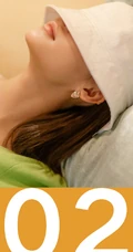 戴着白色帽子的李沁和各种水果拍照清新写真图片