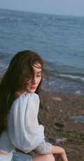 骨感美，angelababy礼裙衣短裙户外海边高清气质写真照