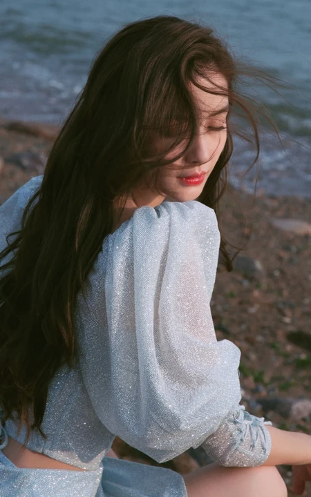 骨感美，angelababy礼裙衣短裙户外海边高清气质写真照