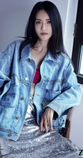 张芷溪身着多套时尚复古服饰气质写真照