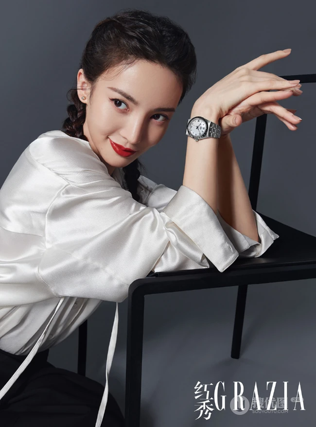金晨唯美舞姿摆拍造型优雅动人写真图片