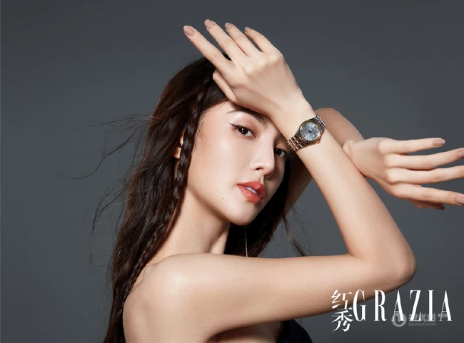 金晨唯美舞姿摆拍造型优雅动人写真图片