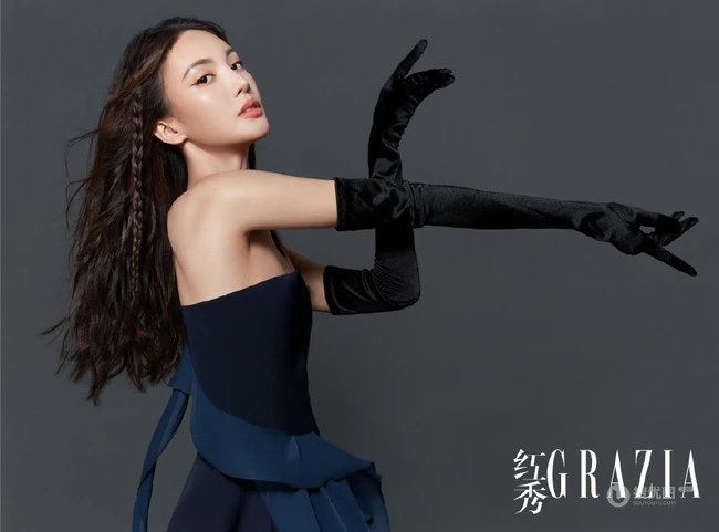 金晨唯美舞姿摆拍造型优雅动人写真图片
