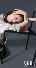 金晨唯美舞姿摆拍造型优雅动人写真图片
