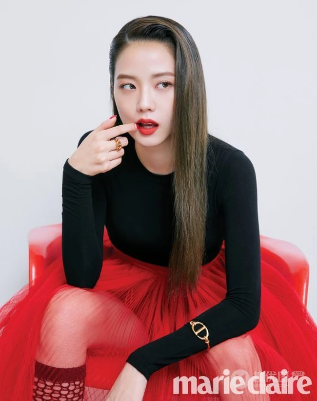 BLACKPINK女团成员金智秀时尚酷美杂志写真图片