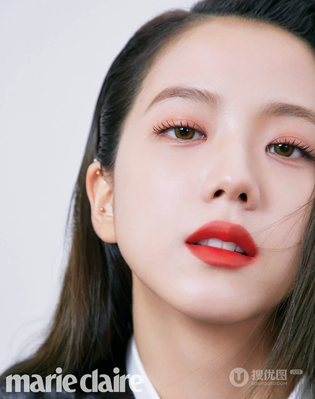BLACKPINK女团成员金智秀时尚酷美杂志写真图片
