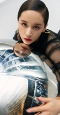 王子文时尚摩登酷冷剧场写真图片