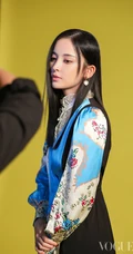 古力娜扎时尚穿衣打扮拍写真现场过程图片