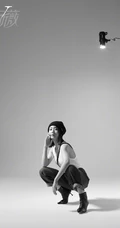 女生邢菲多款不同风格穿着时尚个性杂志写真图片