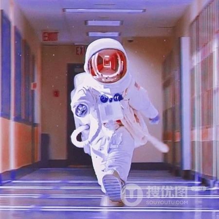 穿宇航服的人，航天员，和狗狗等暗黑风格个性梦想QQ头像图片
