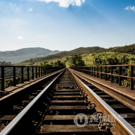 一眼望不到头，蜿蜒的铁路，铁轨高清QQ风景头像图片
