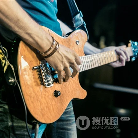 弹吉他的文艺范真人欧美男生不露脸高清唯美QQ头像图片