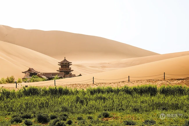 大漠敦煌的黄沙唯美高清自然景色图片 第6张