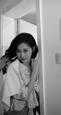 女生歌手李子璇俏皮可爱居家生活照