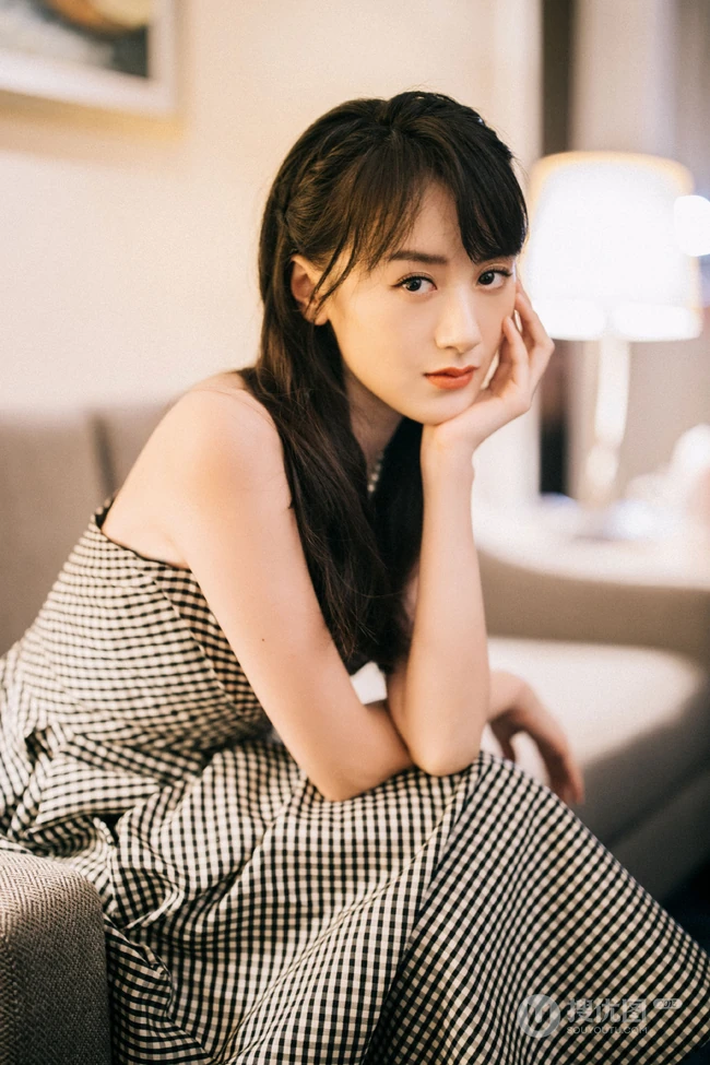 袁冰妍礼裙连衣格子长裙优雅纯美写真照