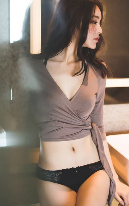 匀称身形家居服模特儿朴正允柔美气质时尚动人666室内艺术写真图片