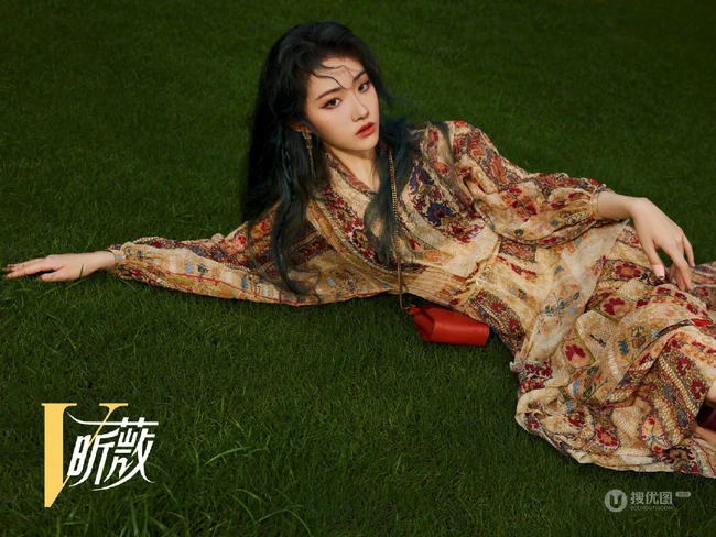 她的美，不言而喻 女生喻言昕薇九月刊典藏版写真美照