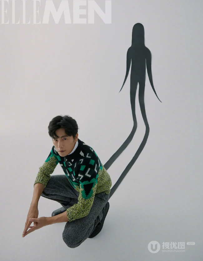 秦昊多套帅气秋装服饰穿着杂志写真，完美诠释高级质感男人味
