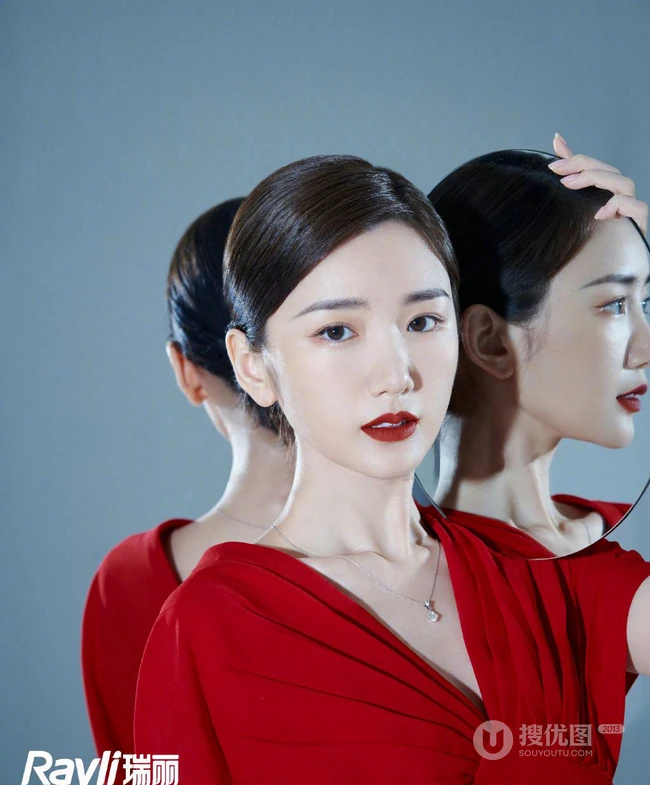 毛晓彤可盐可甜，可气质，可运动超A时尚百变服饰穿着登杂志图片