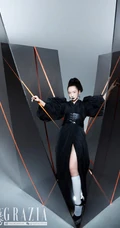 孟美岐个性《红秀》杂志写真，玩转黑与红两种色彩元素，时尚动感又动人