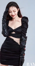 盖玥希裙装系列超美写真照，甜美笑容脸上弥漫，温暖的感觉不言而喻