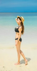 精选匀称身形女生模特儿朴秀妍沙滩泳装系列高挑气质写真照片图集
