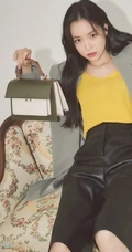 韩国女生艺人孙娜恩时尚气质秋装服饰写真图片