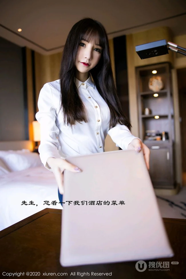 长相很有特点的女生周于希Sandy高跟袜装写真集，请接收您的酒店私人管家